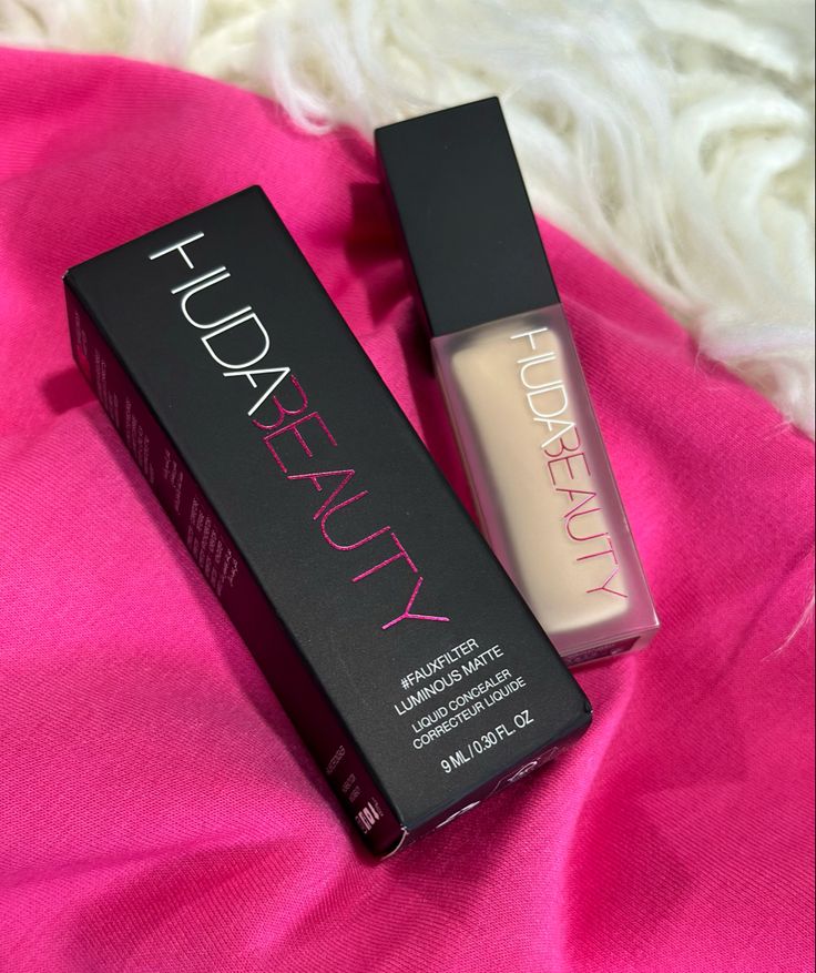 Huda Beauty Faux Filter Foundation